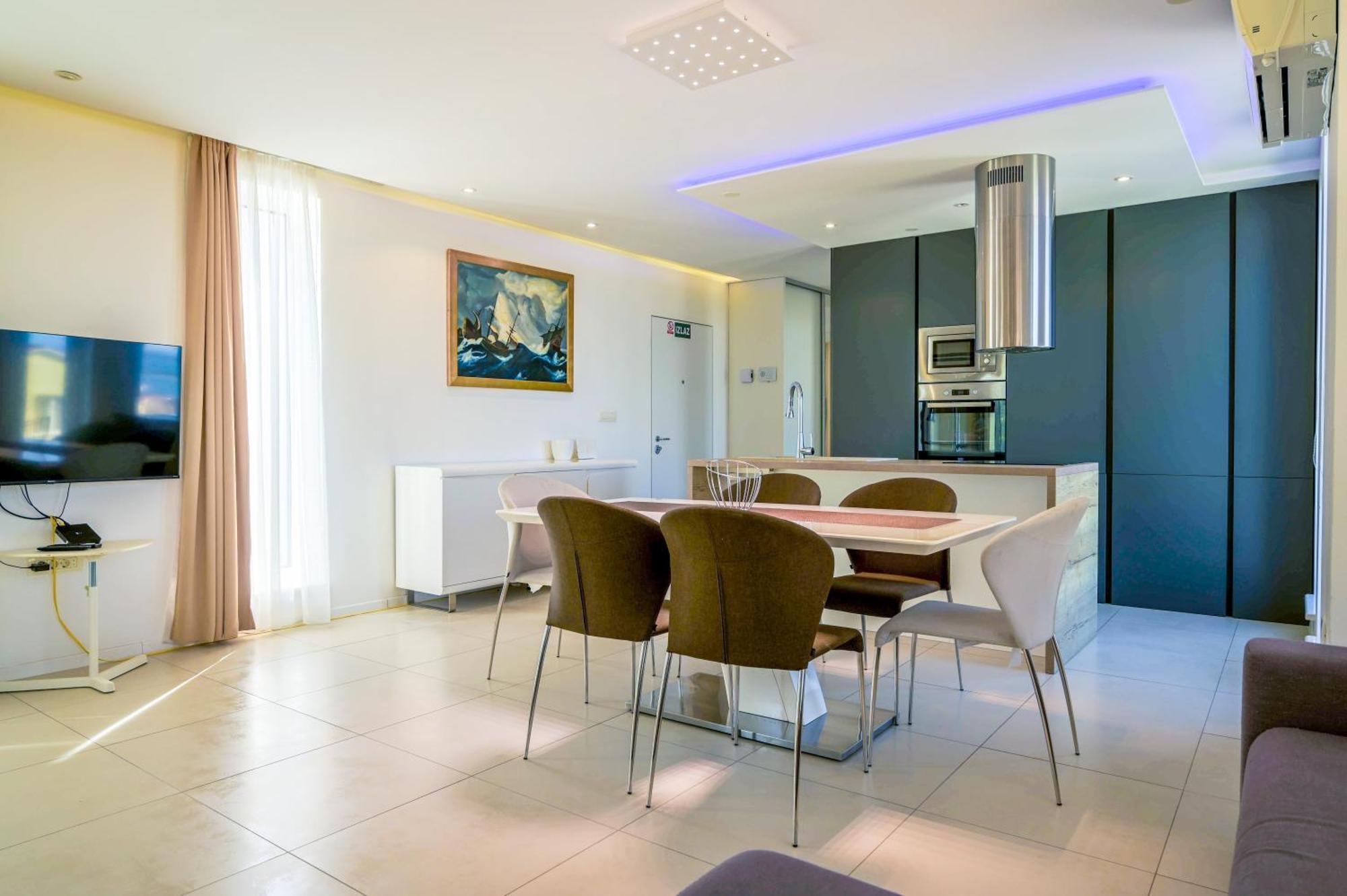 Villa Art Gallery Apartments Murter Bagian luar foto