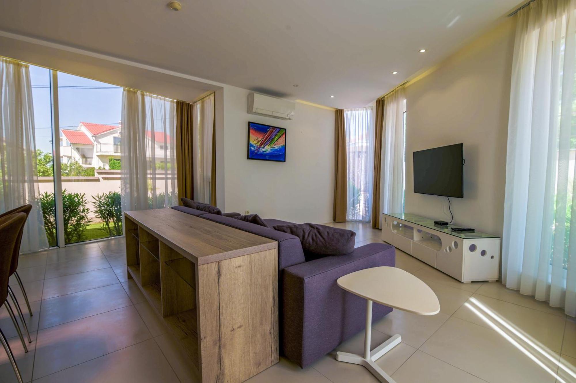 Villa Art Gallery Apartments Murter Bagian luar foto